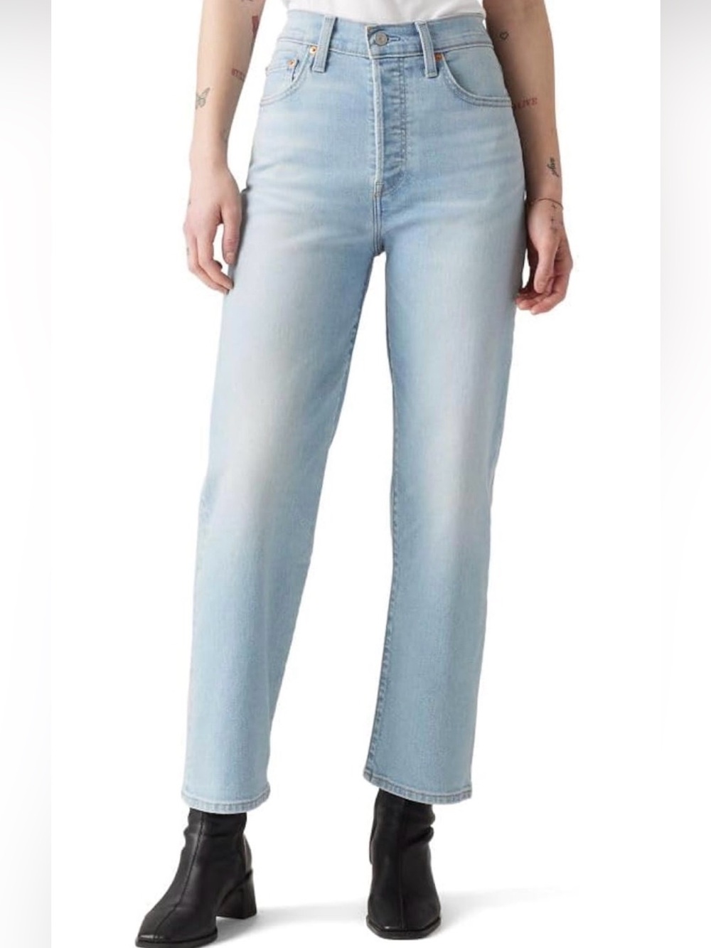 Levi’s Ribcage Straight Ankle Jeans